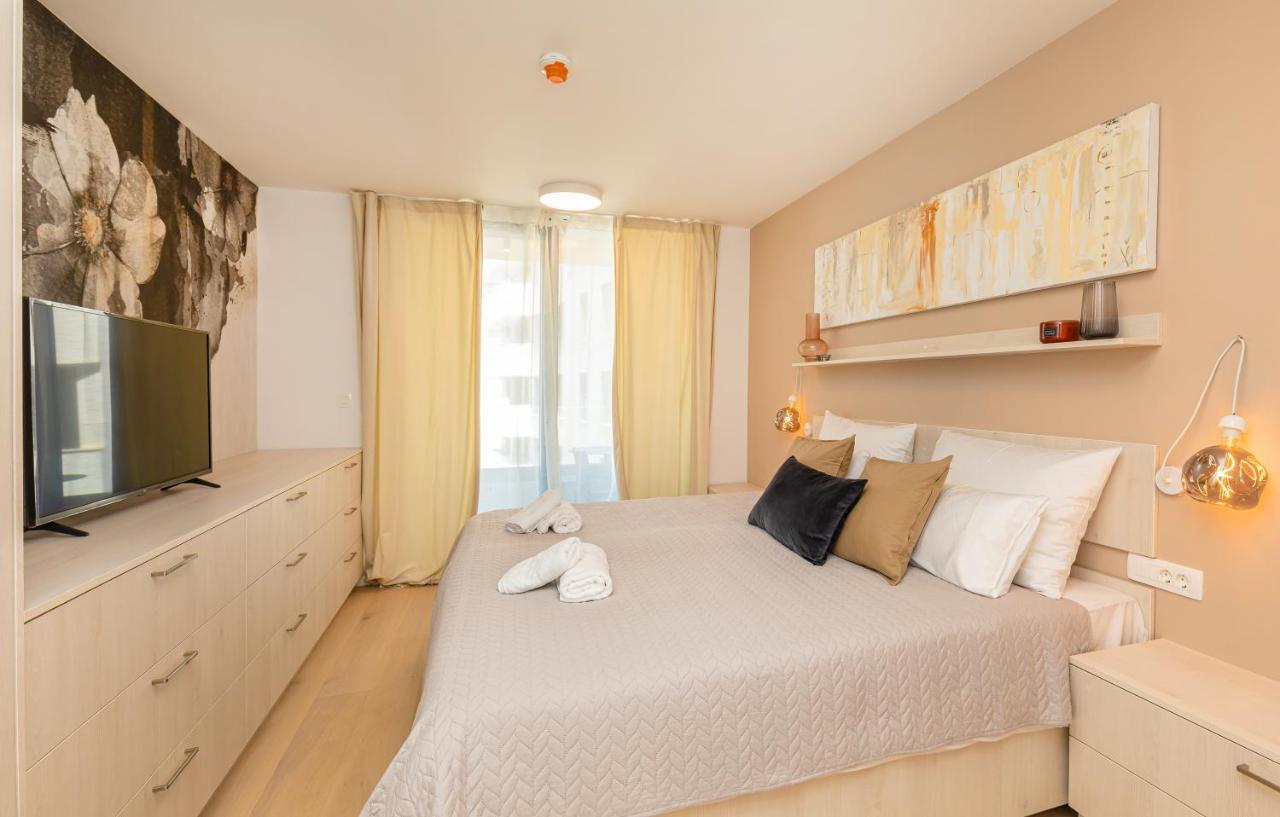 Sunny Lol Port Apartments In The City Centre Ragusa Esterno foto